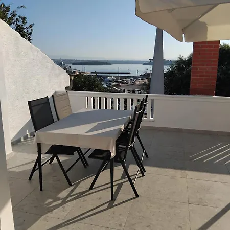 Klanac Apartment