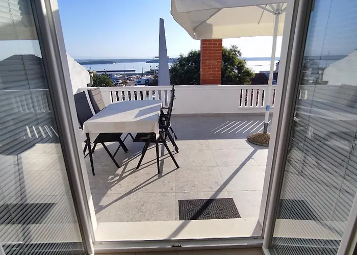 Apartman Klanac Tkon